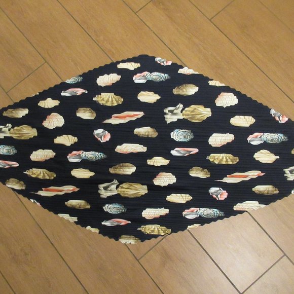 Brooks brothers shell print scarf - Picture 2 of 5